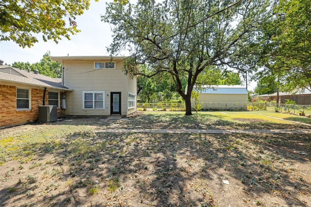 1913 Landa Drive - Photo 19