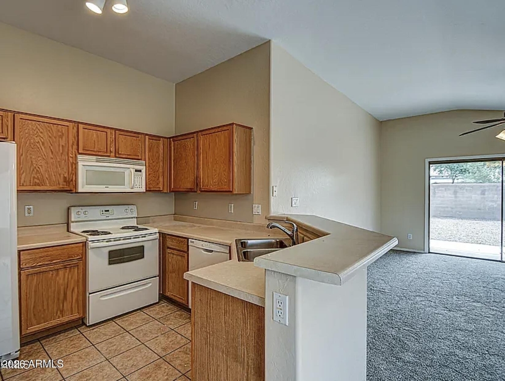 31111 N Claridge Circle - Photo 3