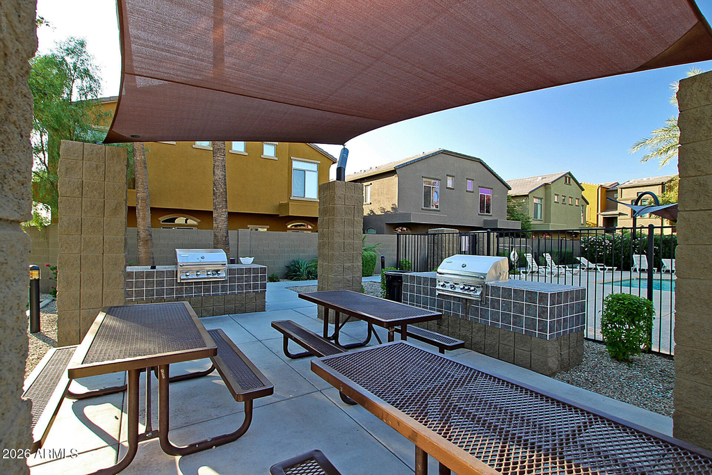 2150 W Alameda Road N - Photo 39