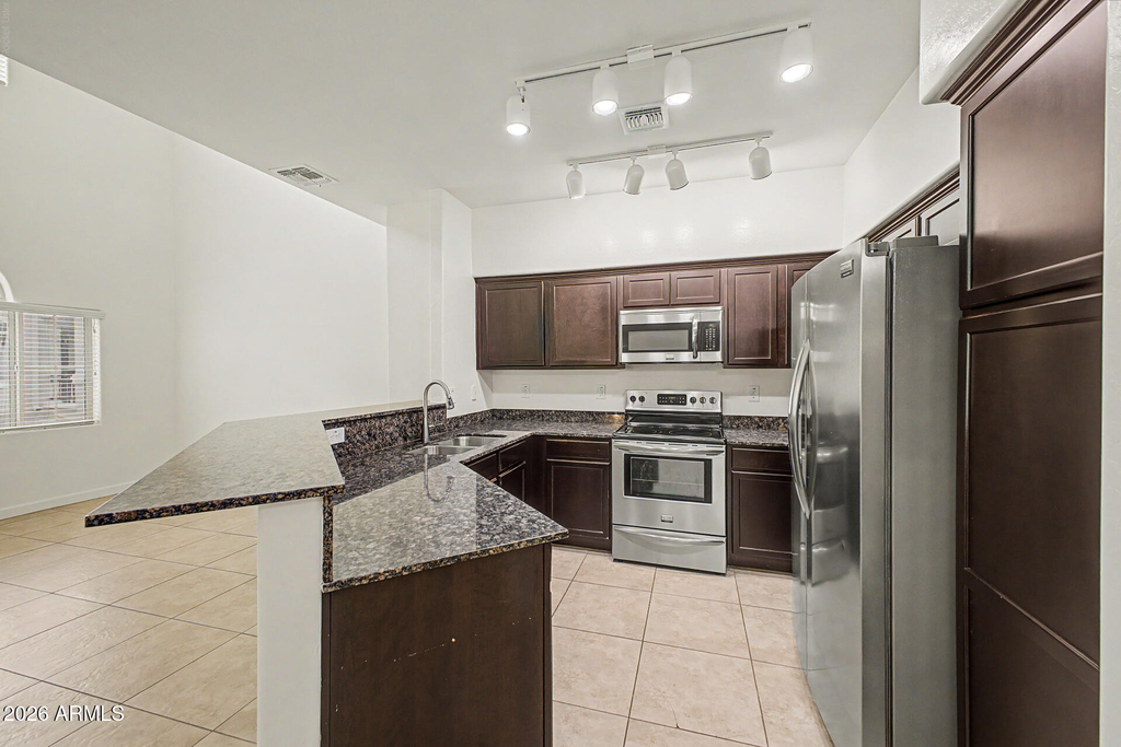 2150 W Alameda Road N - Photo 8