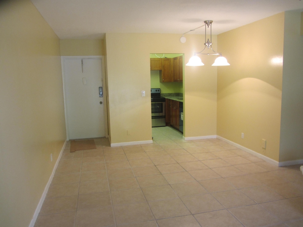 626 Nw 13th Street - Photo 1