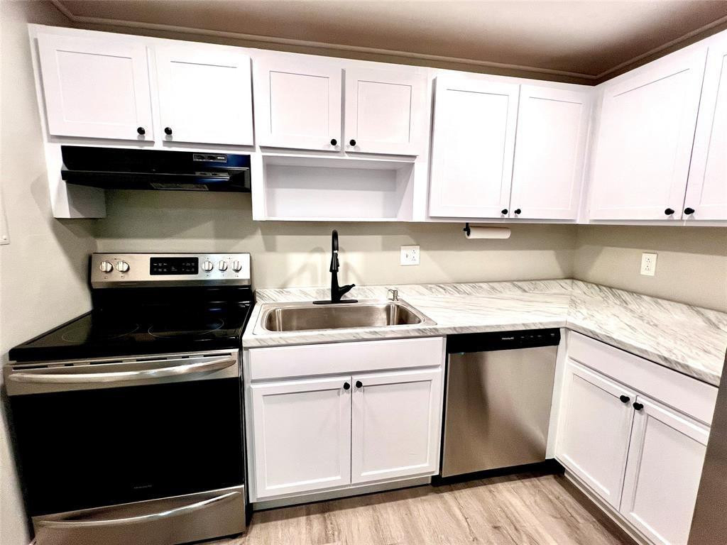 7000 Nw 17th Street - Photo 1