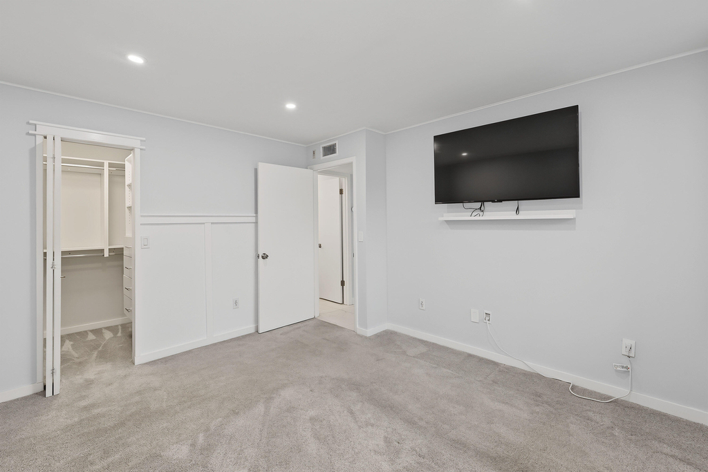 1259 Sw 46th Avenue - Photo 10