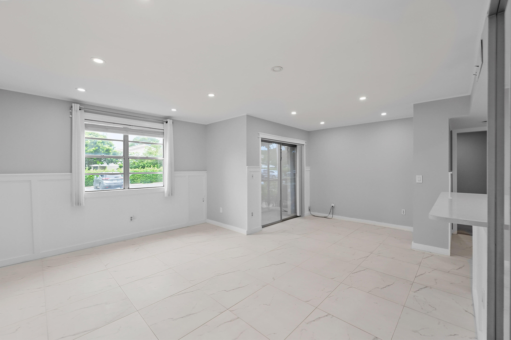 1259 Sw 46th Avenue - Photo 5