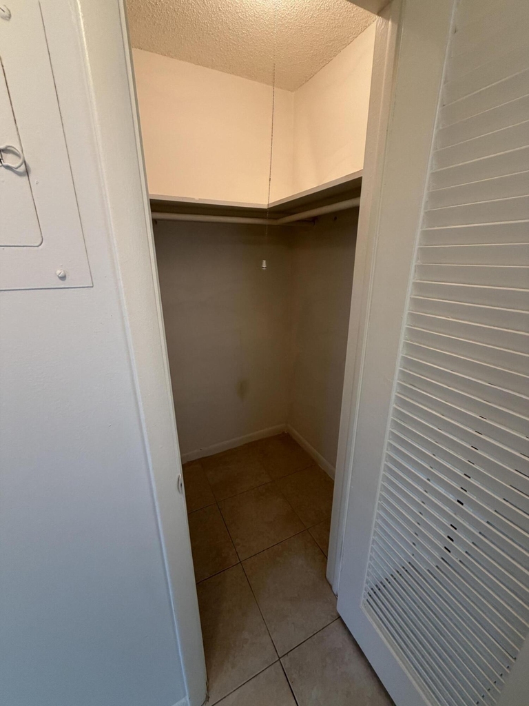 50 Dorchester C - Photo 20