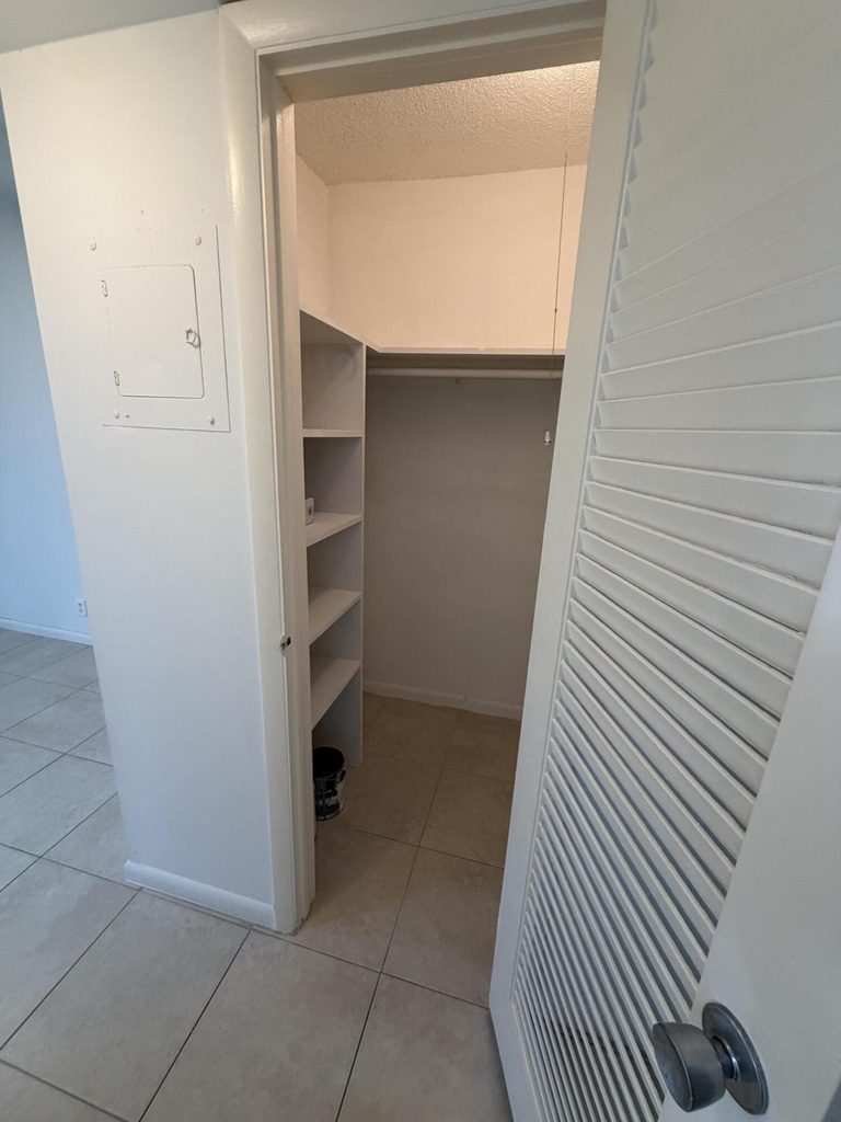 50 Dorchester C - Photo 23