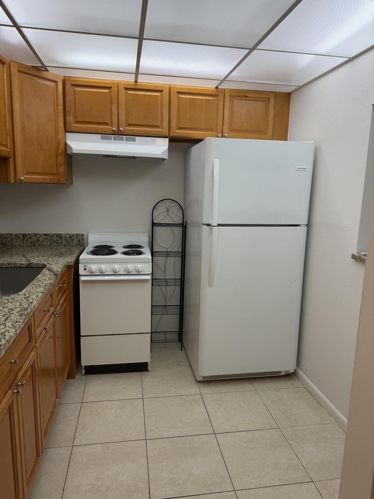 50 Dorchester C - Photo 6