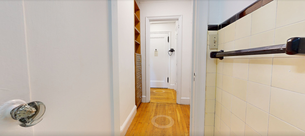 1 Christopher Street - Photo 2