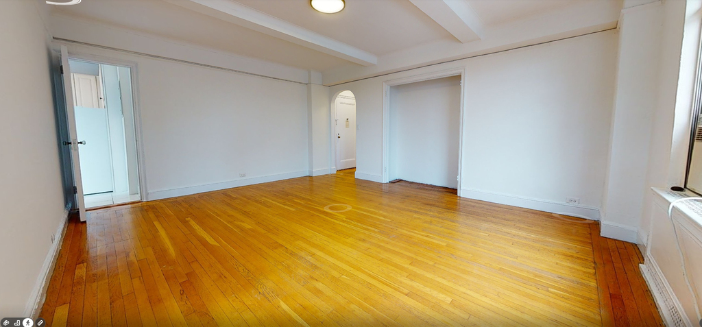 1 Christopher Street - Photo 1