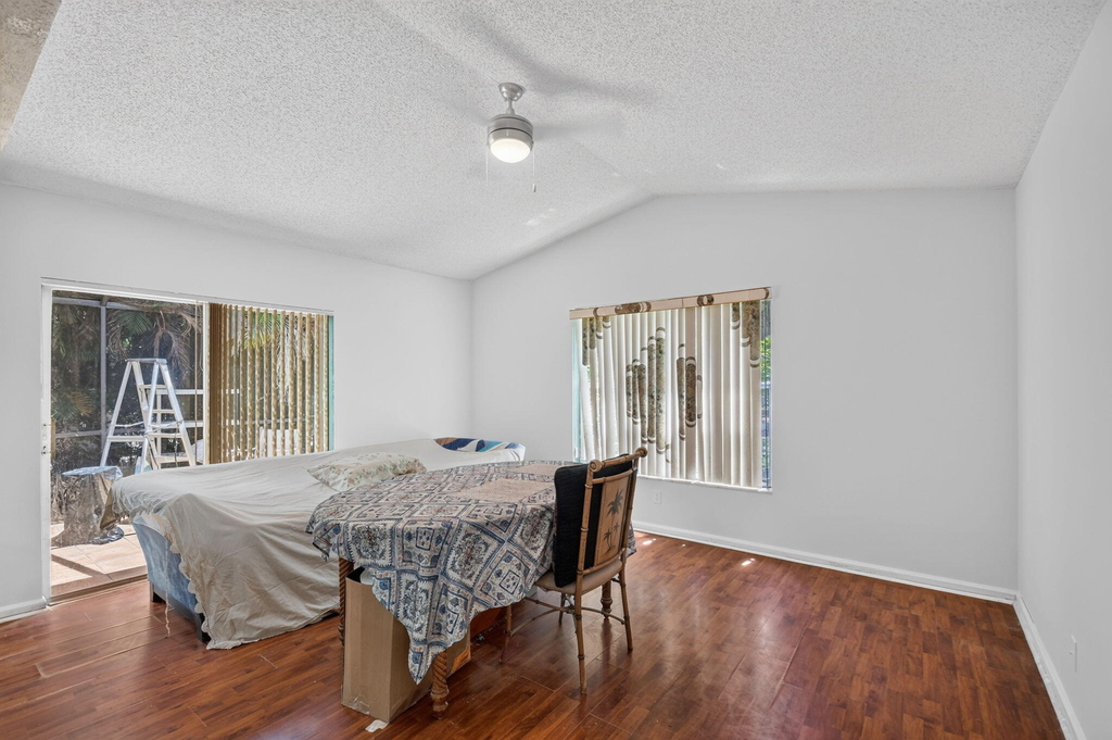 8332 Bermuda Sound Way - Photo 18