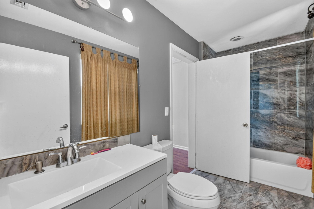8332 Bermuda Sound Way - Photo 29