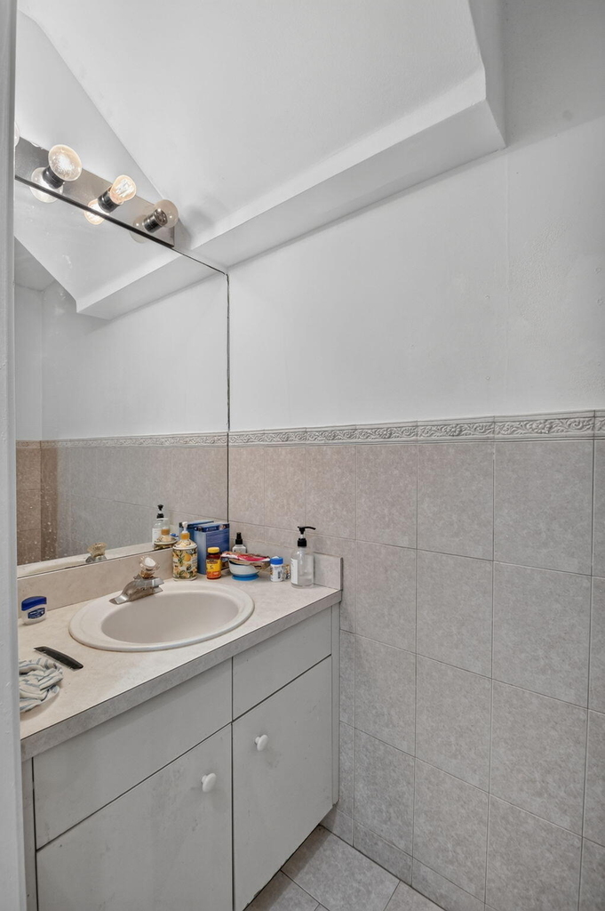 8332 Bermuda Sound Way - Photo 9