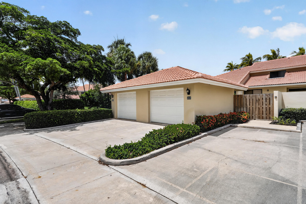 222 Old Meadow Way - Photo 2