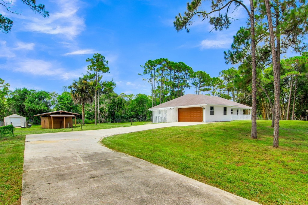 14817 97th Road N - Photo 1