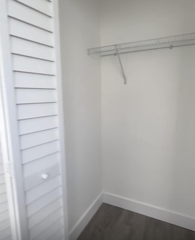 517 Nw 16th Avenue - Photo 1