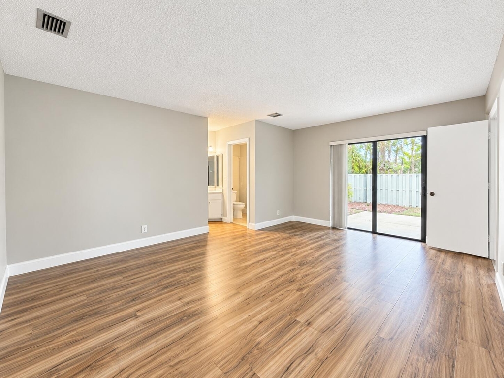 6287 Scotch Pine Lane - Photo 20