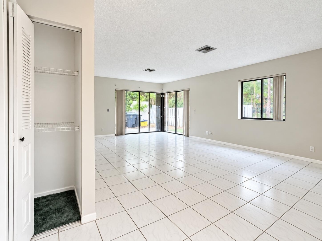 6287 Scotch Pine Lane - Photo 16