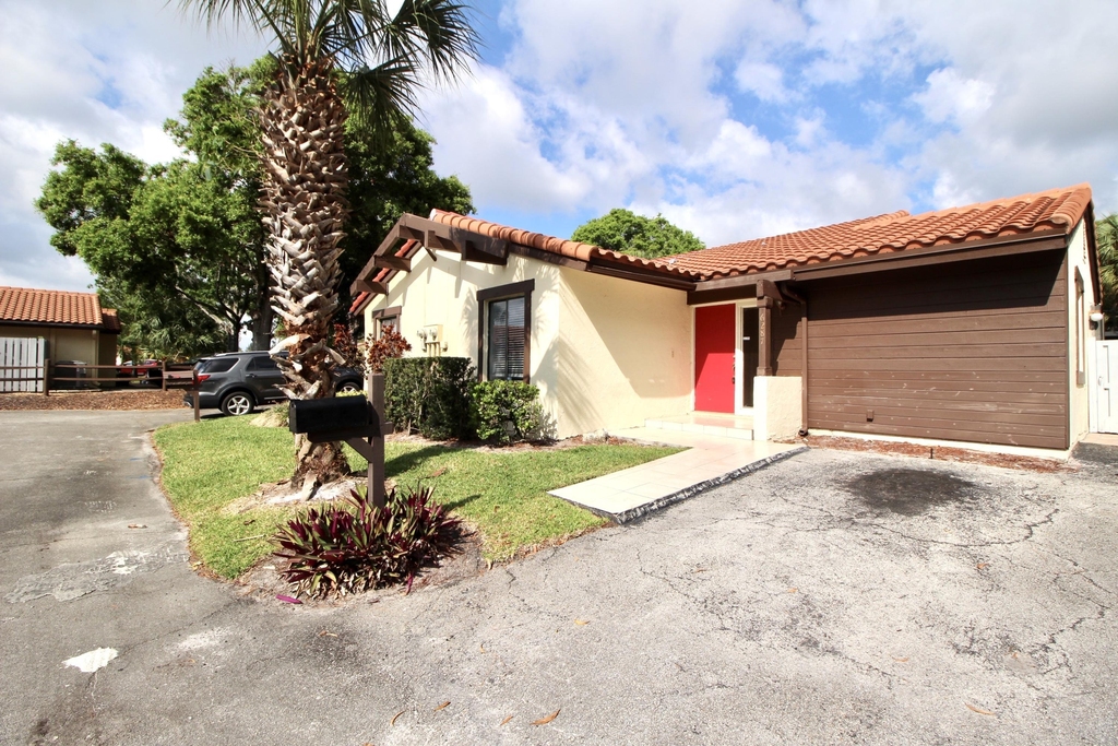 6287 Scotch Pine Lane - Photo 19