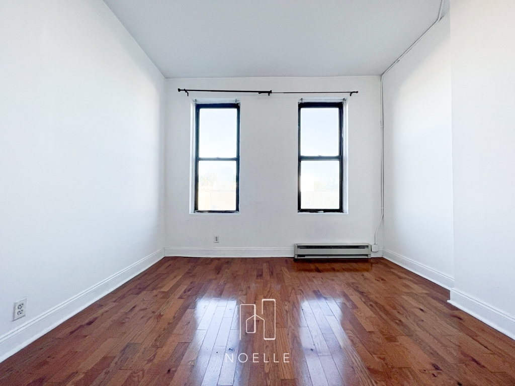 297 Troutman Street - Photo 4
