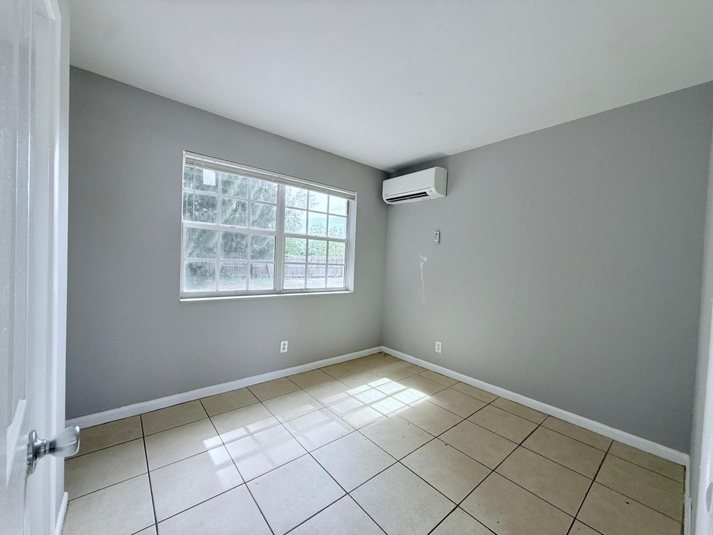 4308 Greenwood Avenue - Photo 6