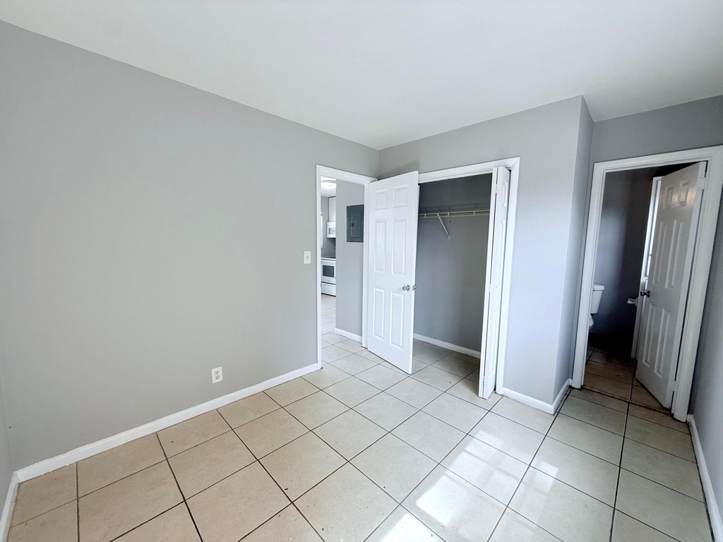 4308 Greenwood Avenue - Photo 7