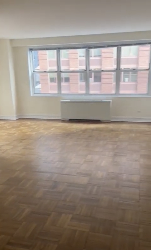 W 52nd St / 8th Avenue - Photo 1