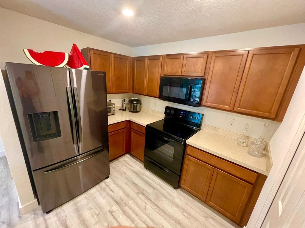 1348 Se Bayharbor Street - Photo 5