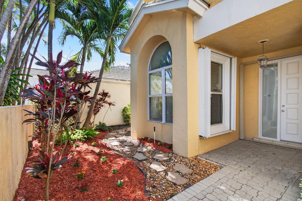 7848 Travelers Tree Drive - Photo 1