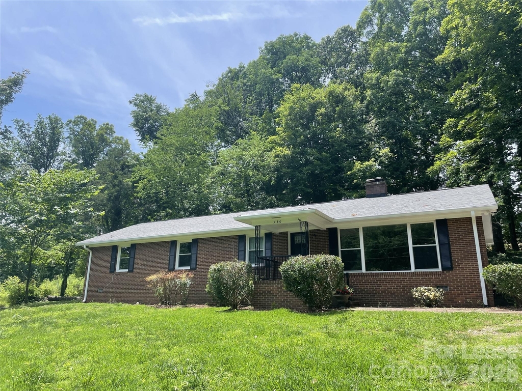 540 Carolyn Lane - Photo 0