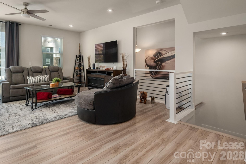 1630 Unison Drive - Photo 3