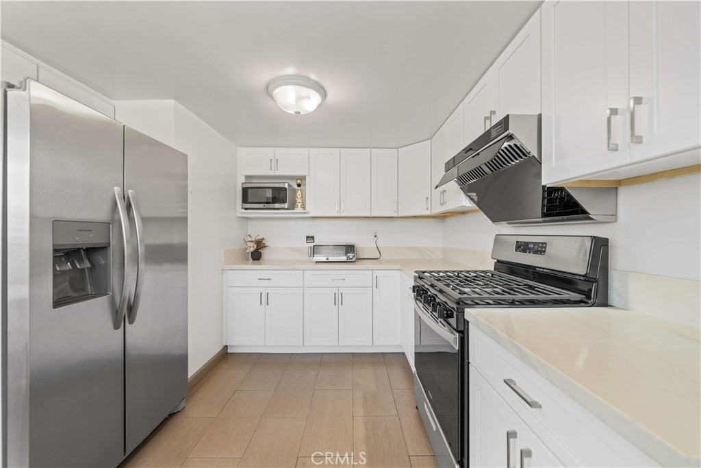 1033 S Isabella - Photo 8
