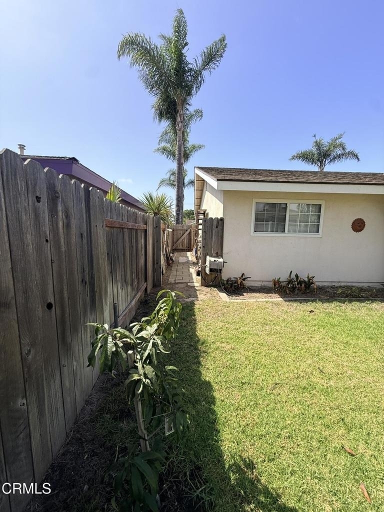 2065 Abbott Street - Photo 22