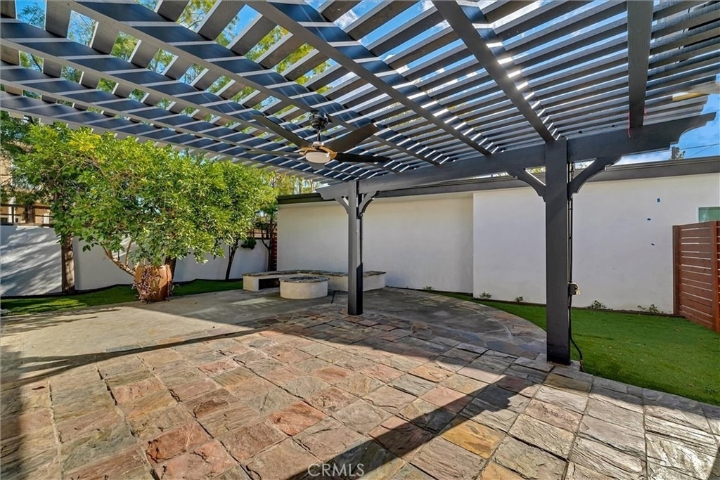 22134 Gilmore Street - Photo 15