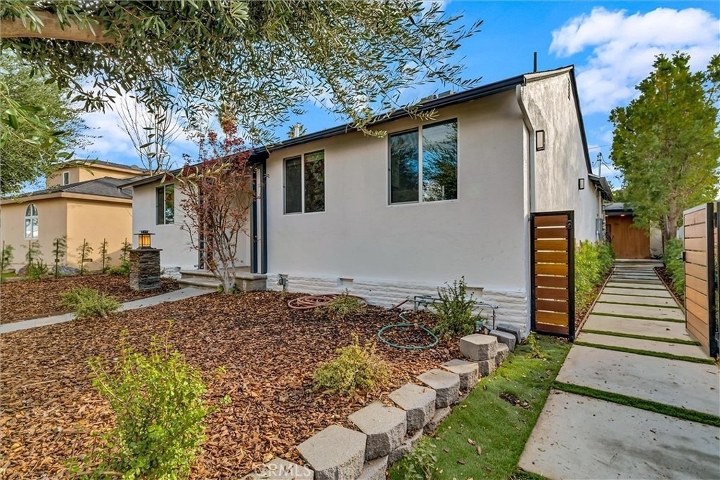 22134 Gilmore Street - Photo 22