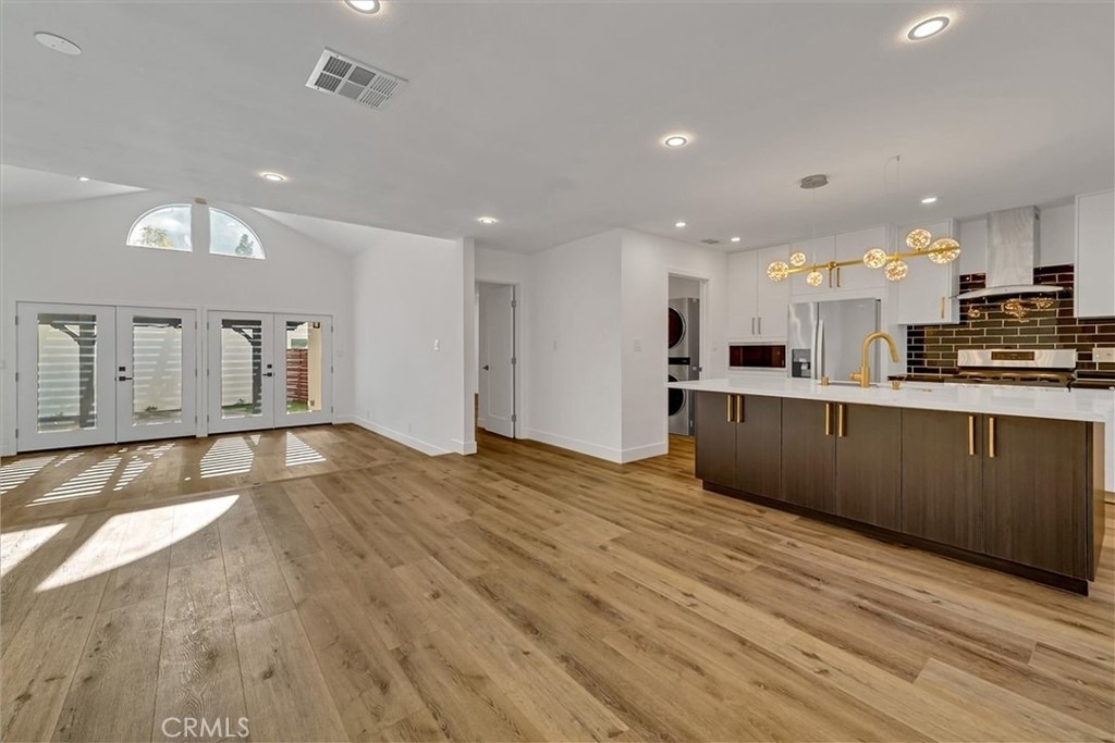 22134 Gilmore Street - Photo 0