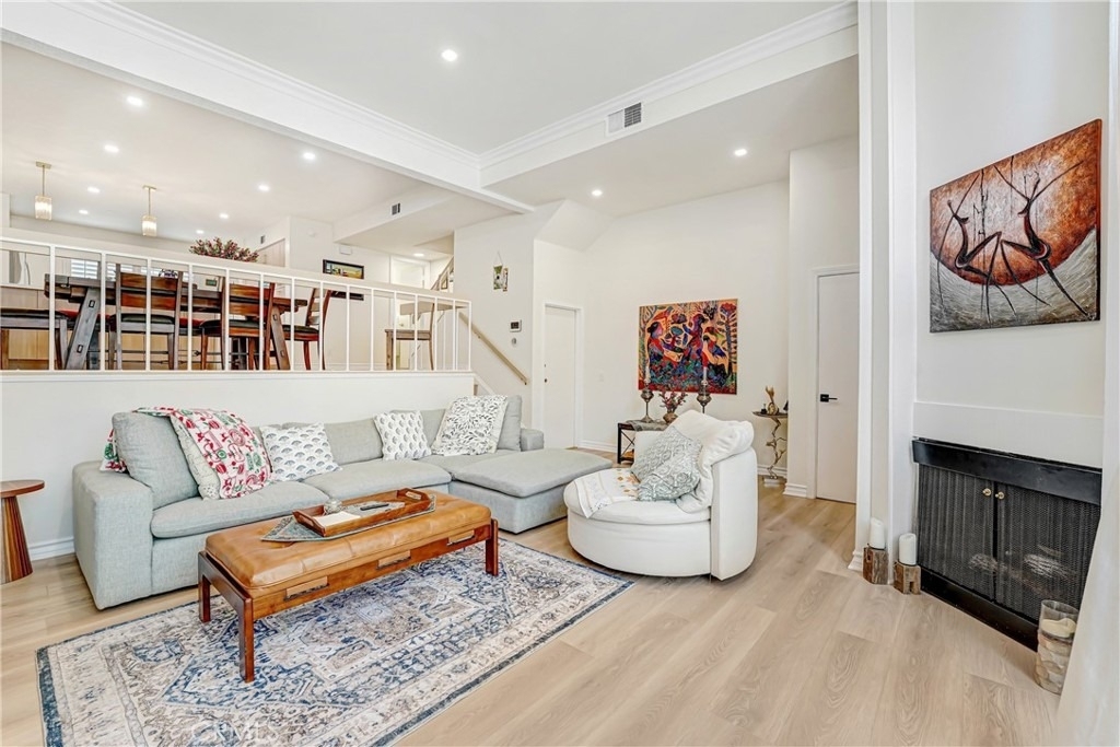 6225 Nita Avenue - Photo 2