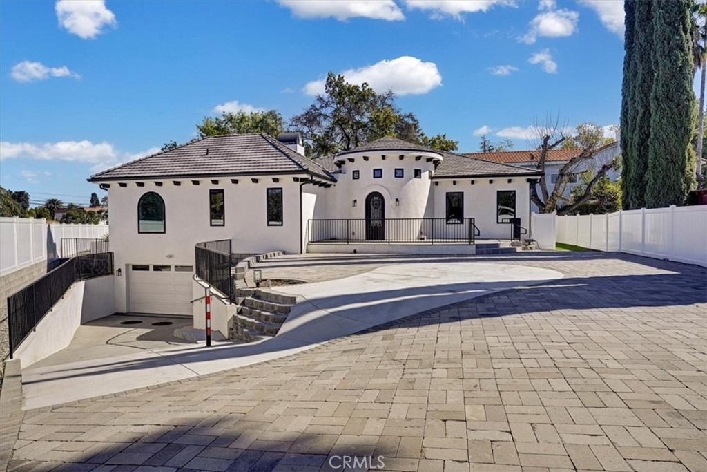 5520 Woodlake - Photo 0