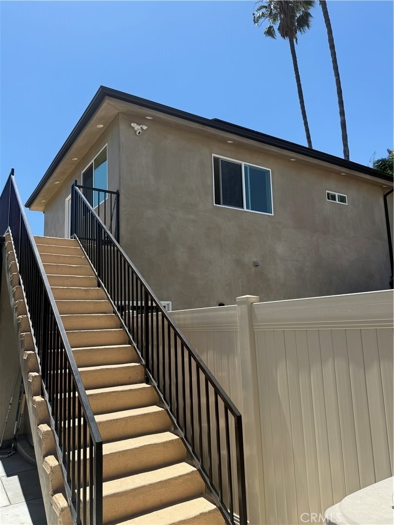 15362 1/2 Valerio Street - Photo 10