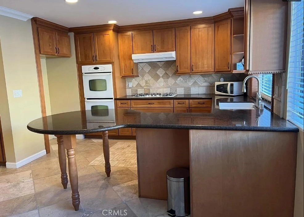 5800 Owensmouth - Photo 6