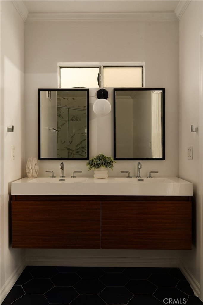520 N Citrus Avenue - Photo 11