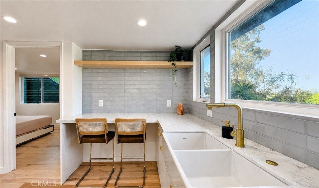 2338 Riverside Drive - Photo 2