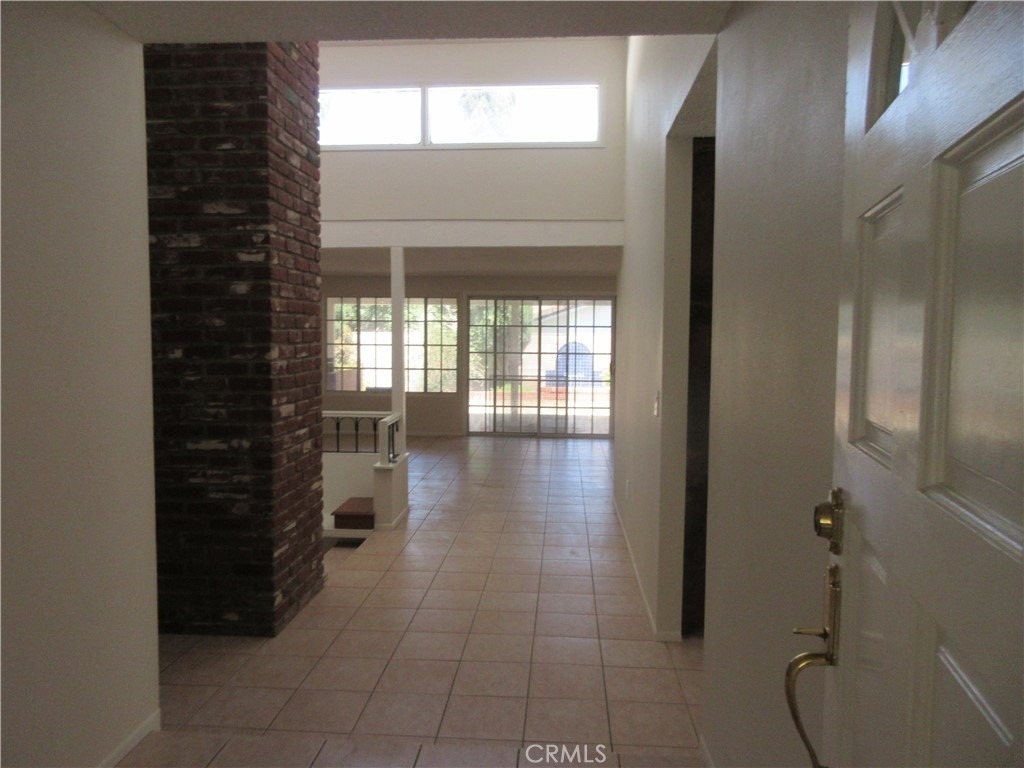 18715 Braemore Road - Photo 2