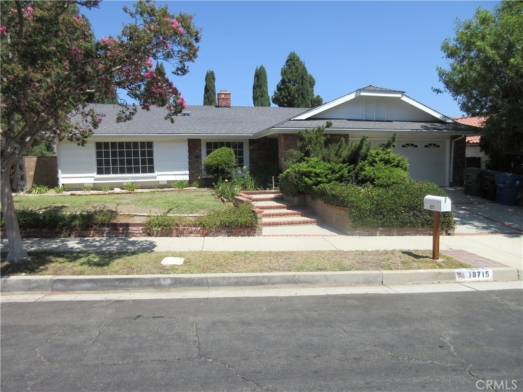 18715 Braemore Road - Photo 0