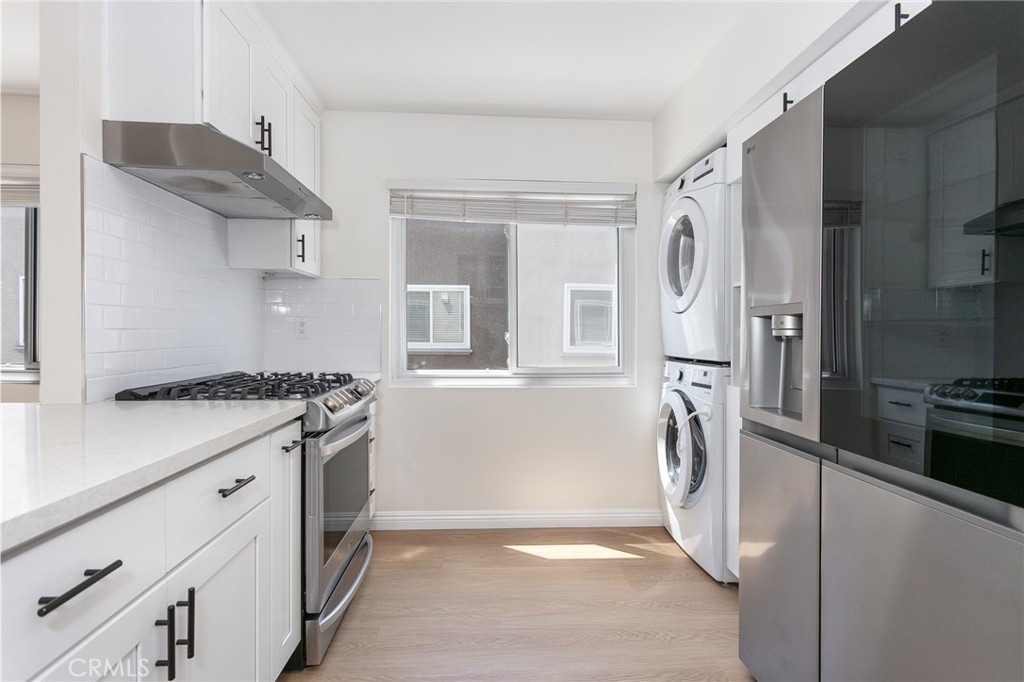 21901 Lassen Street - Photo 9