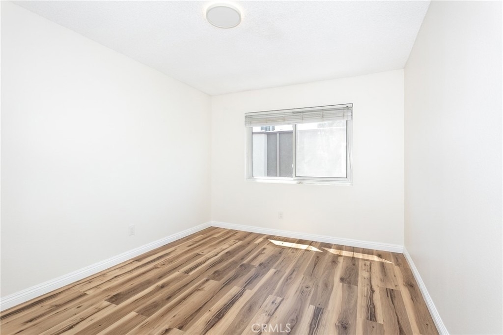 21901 Lassen Street - Photo 21