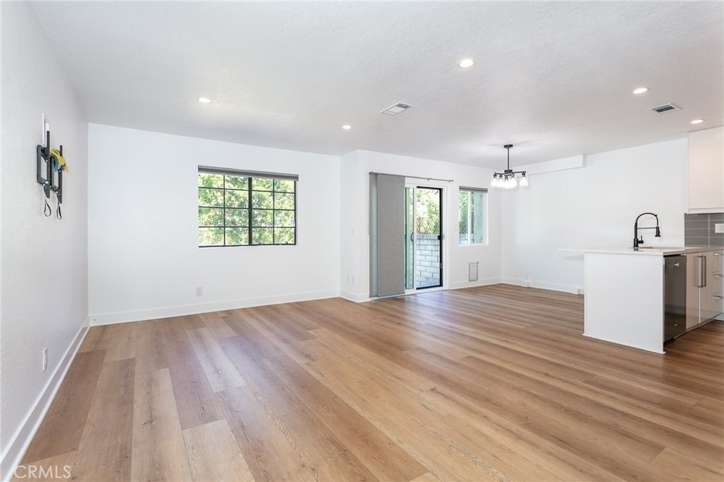 29725 Windsong - Photo 2