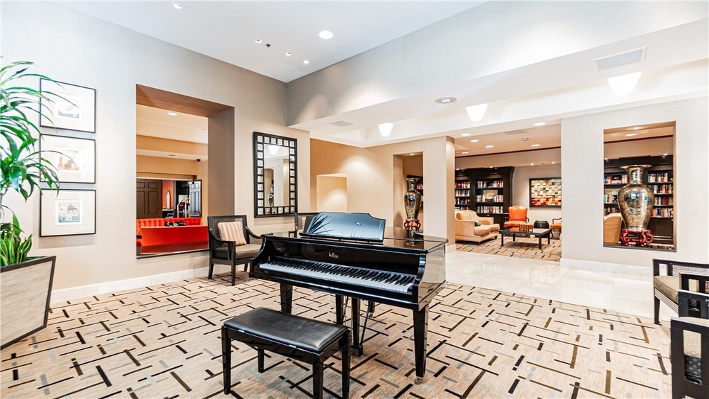 10724 Wilshire Boulevard - Photo 3