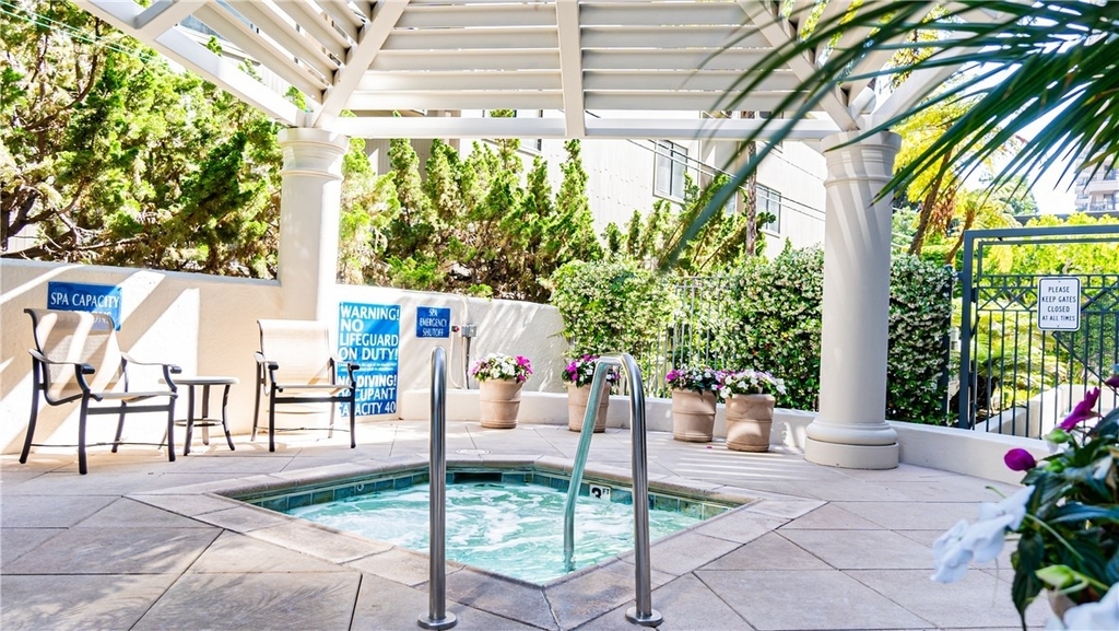 10724 Wilshire Boulevard - Photo 8