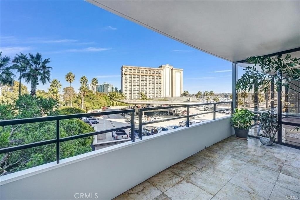 4337 Marina City Dr - Photo 5