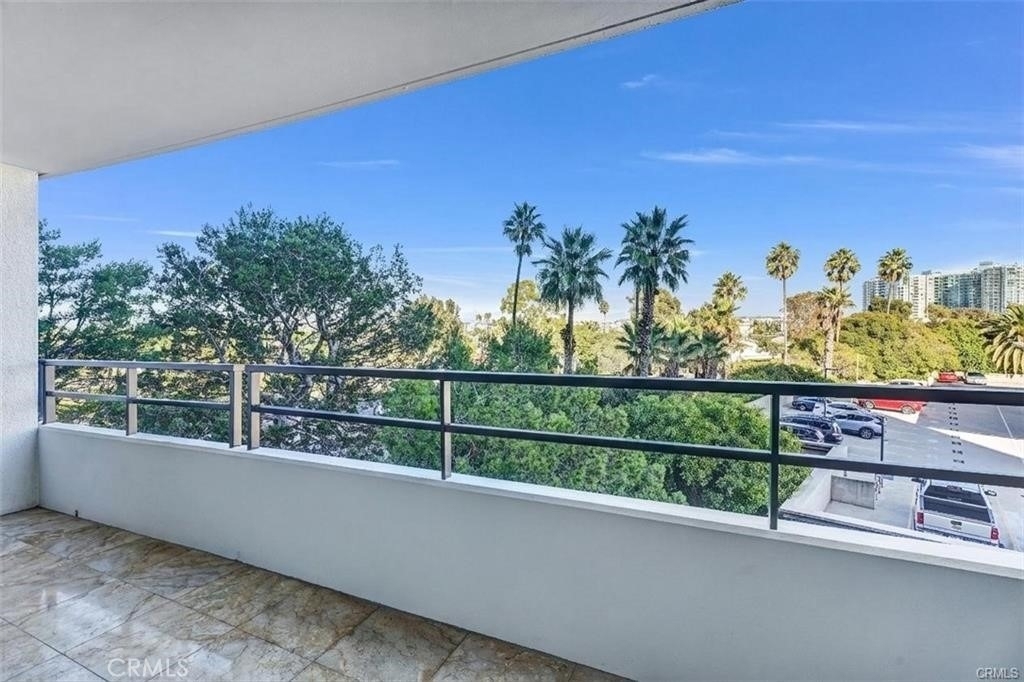 4337 Marina City Dr - Photo 7